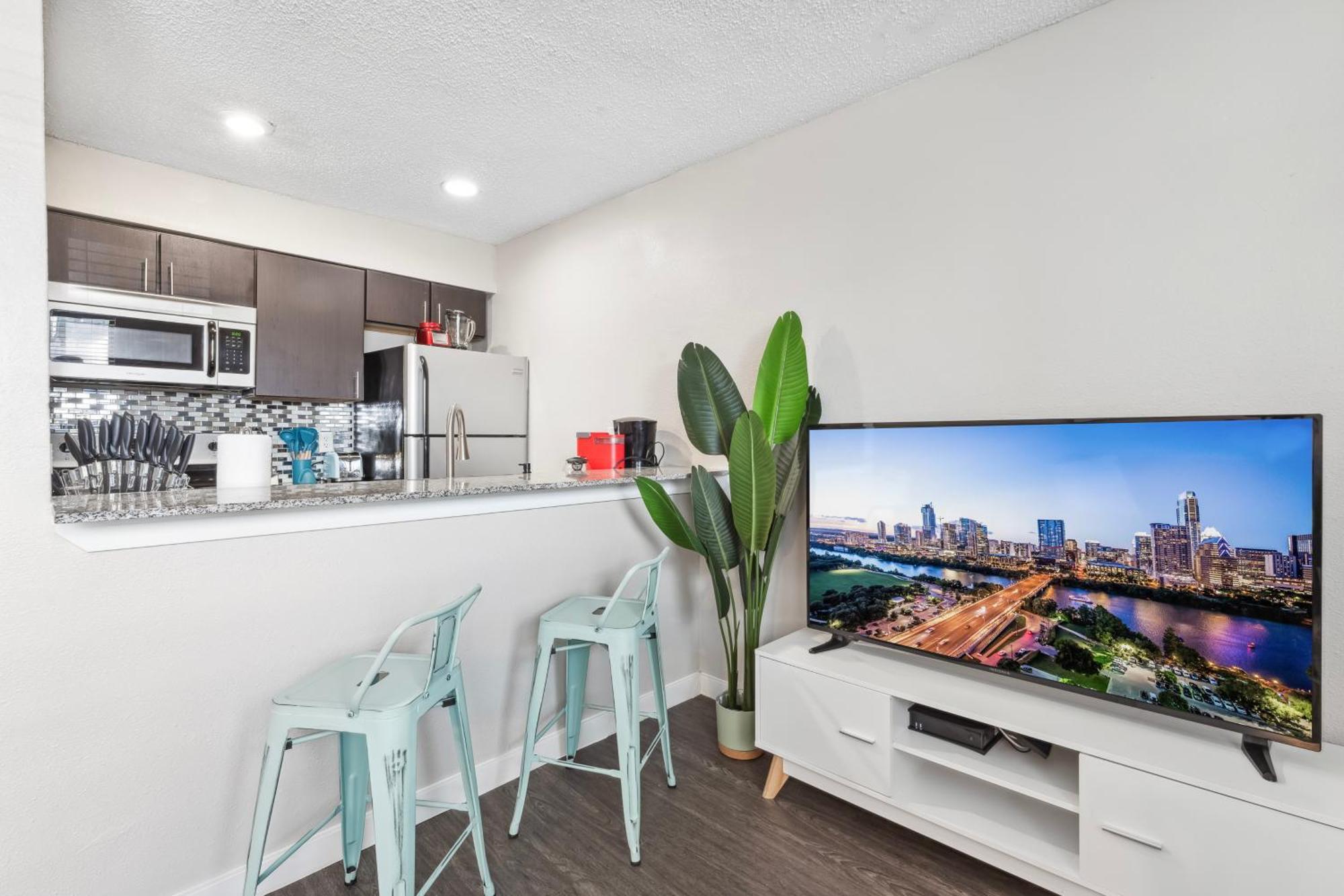 Economy King Bed Suites W Pool, Next To Downtown Austin Extérieur photo