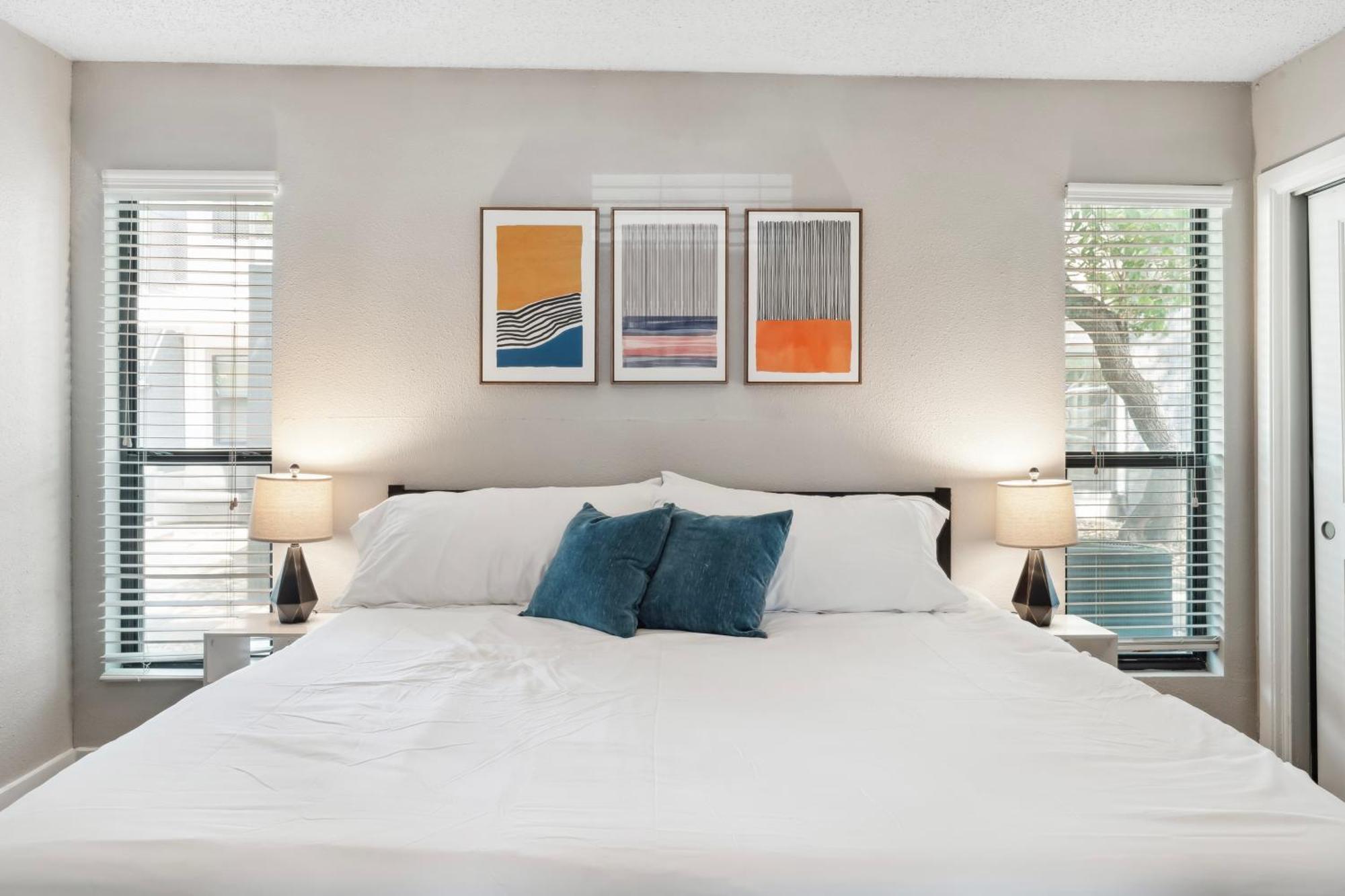 Economy King Bed Suites W Pool, Next To Downtown Austin Extérieur photo
