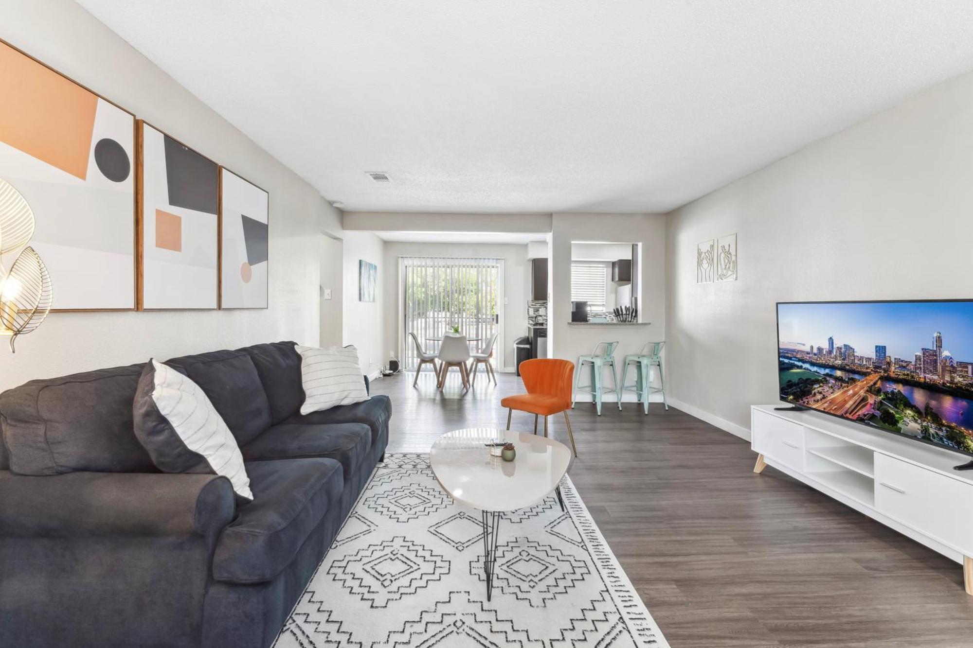 Economy King Bed Suites W Pool, Next To Downtown Austin Extérieur photo