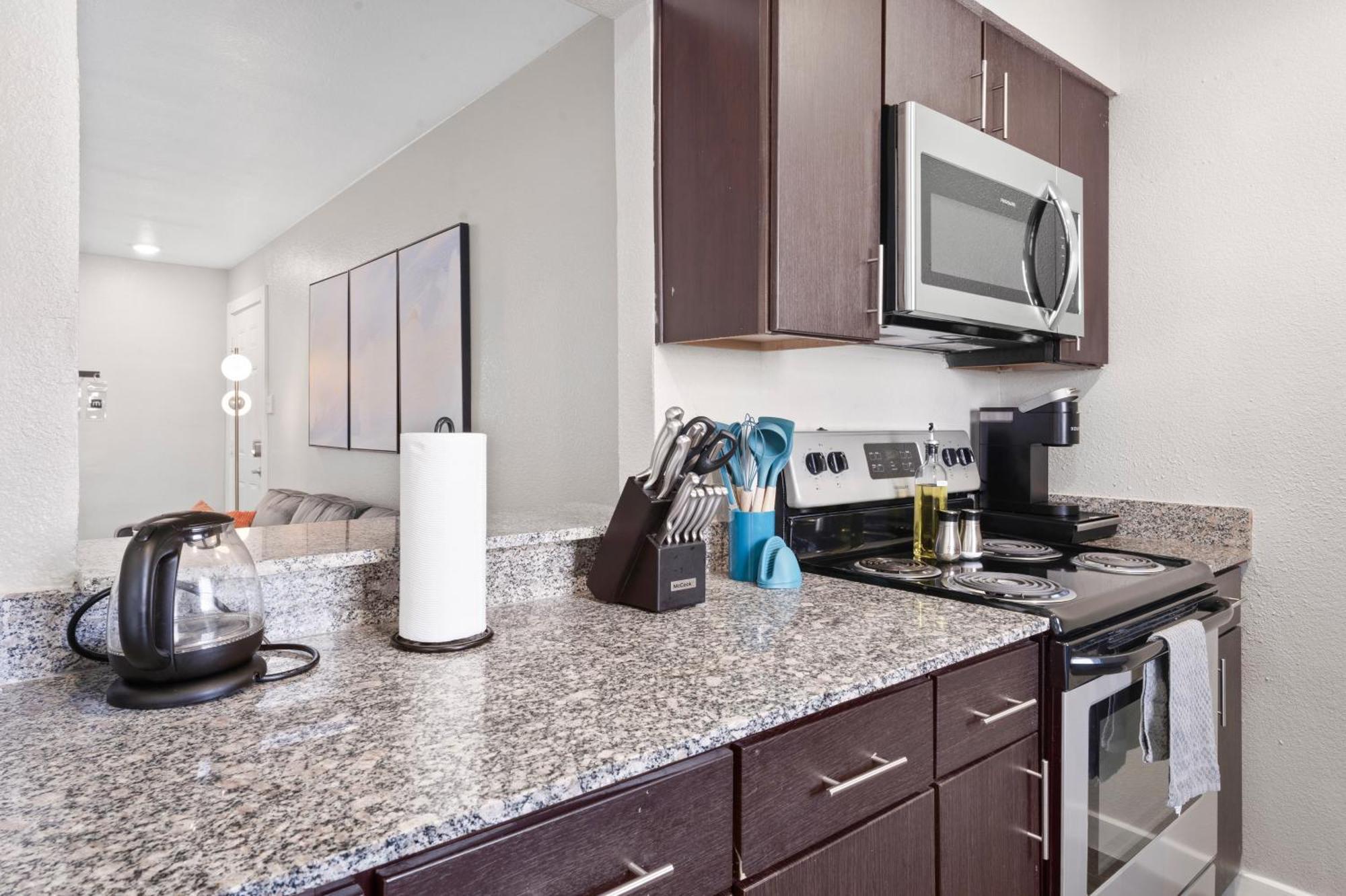 Economy King Bed Suites W Pool, Next To Downtown Austin Extérieur photo