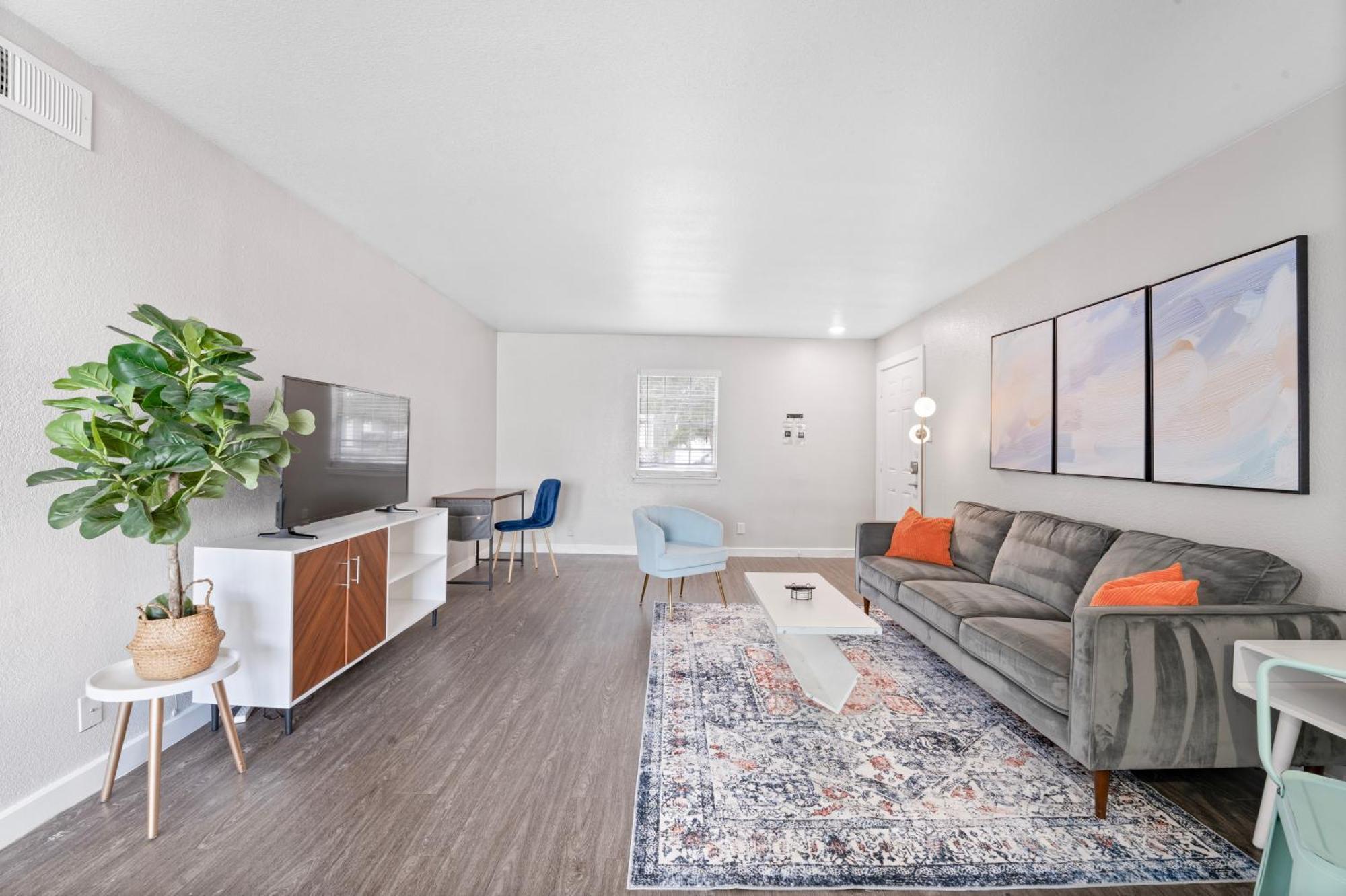 Economy King Bed Suites W Pool, Next To Downtown Austin Extérieur photo